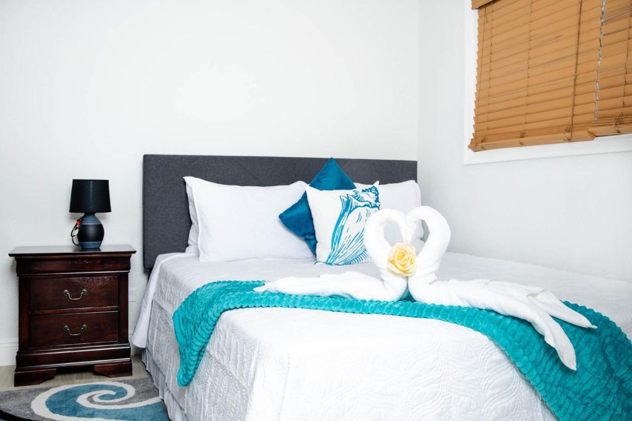 Sheer Bliss Beachview Apt #2 George Town Zewnętrze zdjęcie